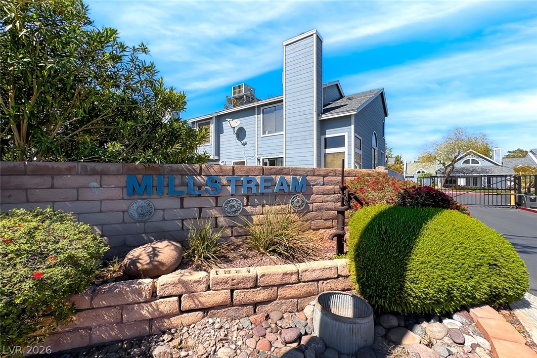 4987 Strauss Drive Las Vegas NV 89146