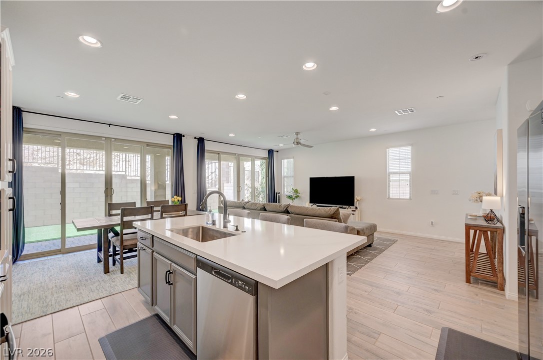 81 Moon Hill Drive Henderson NV 89011