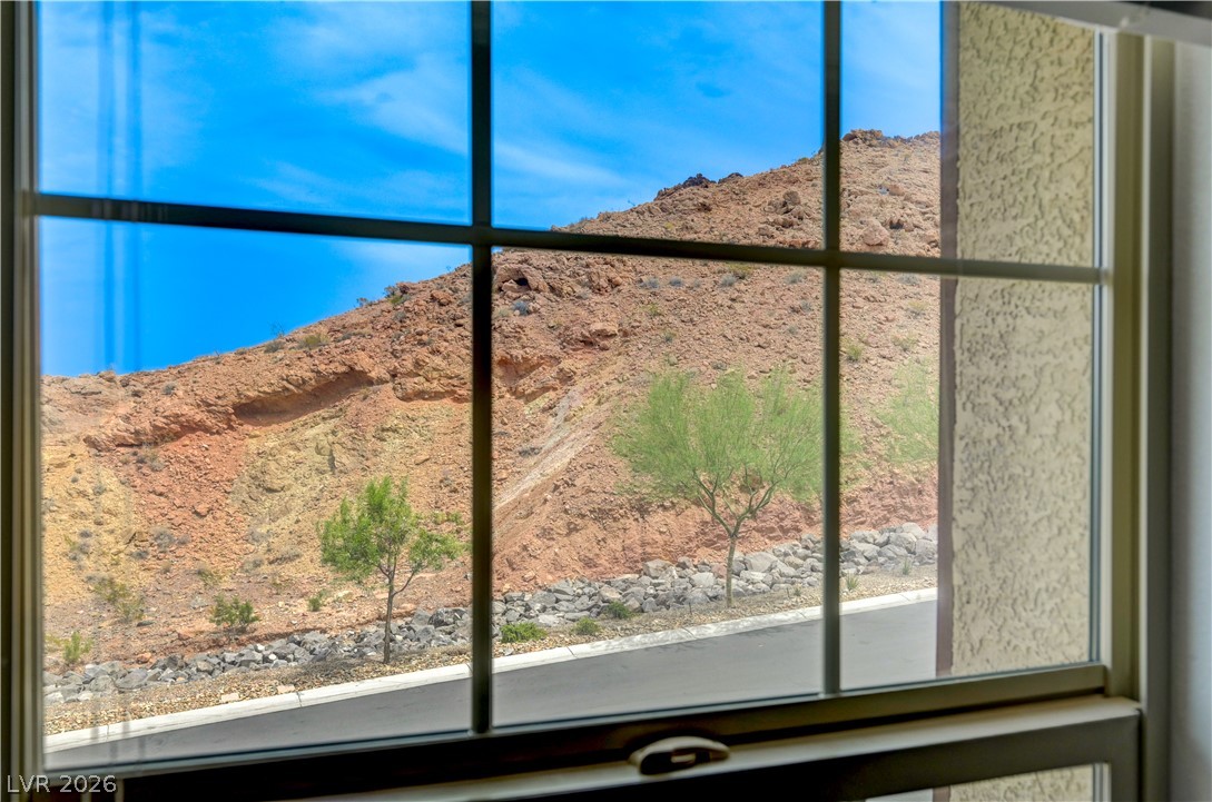 81 Moon Hill Drive Henderson NV 89011
