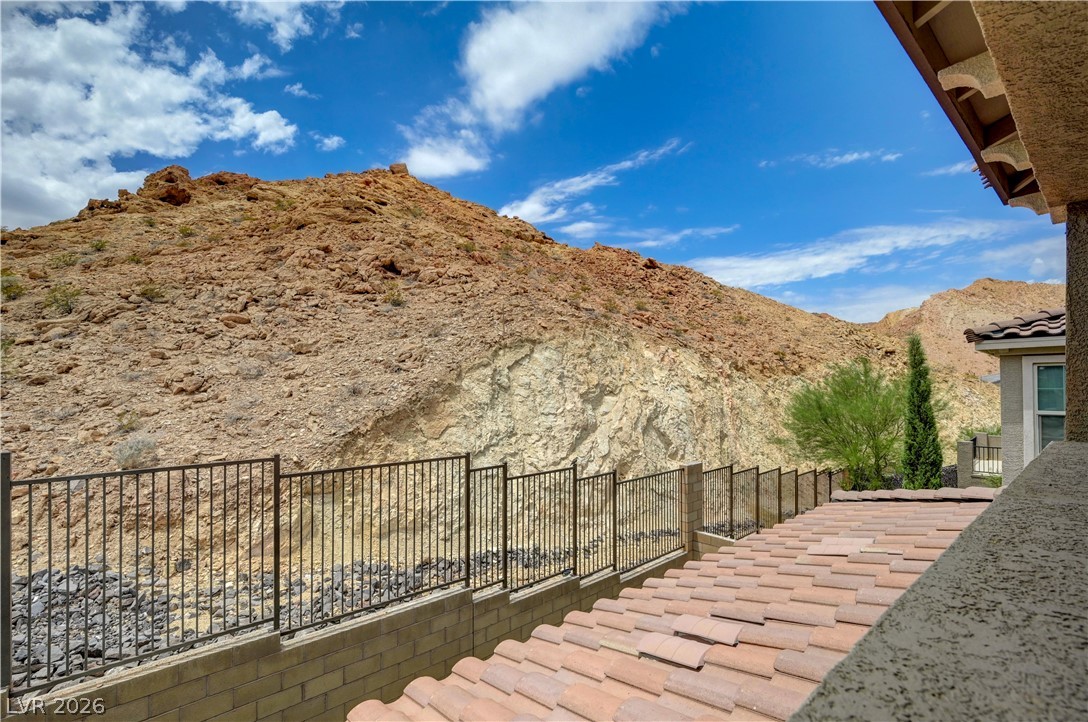 81 Moon Hill Drive Henderson NV 89011