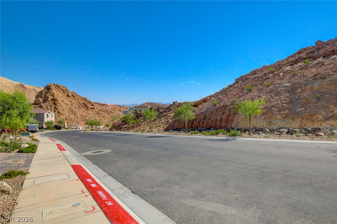 81 Moon Hill Drive Henderson NV 89011