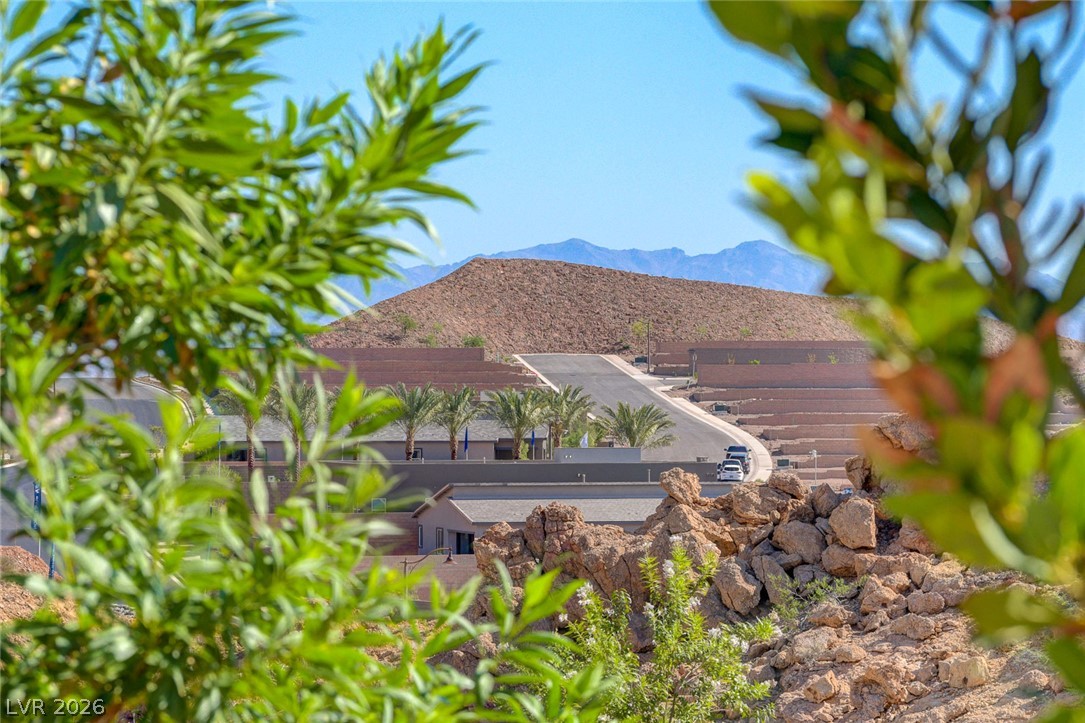81 Moon Hill Drive Henderson NV 89011