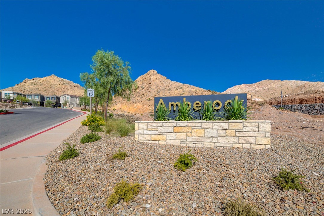 81 Moon Hill Drive Henderson NV 89011