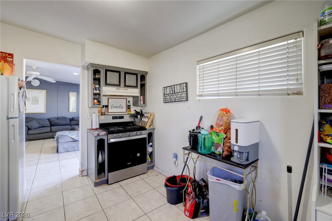 3693 Hilo Avenue Las Vegas NV 89104