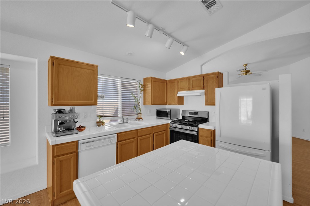 2311 Red Crossbill Lane Las Vegas NV 89142