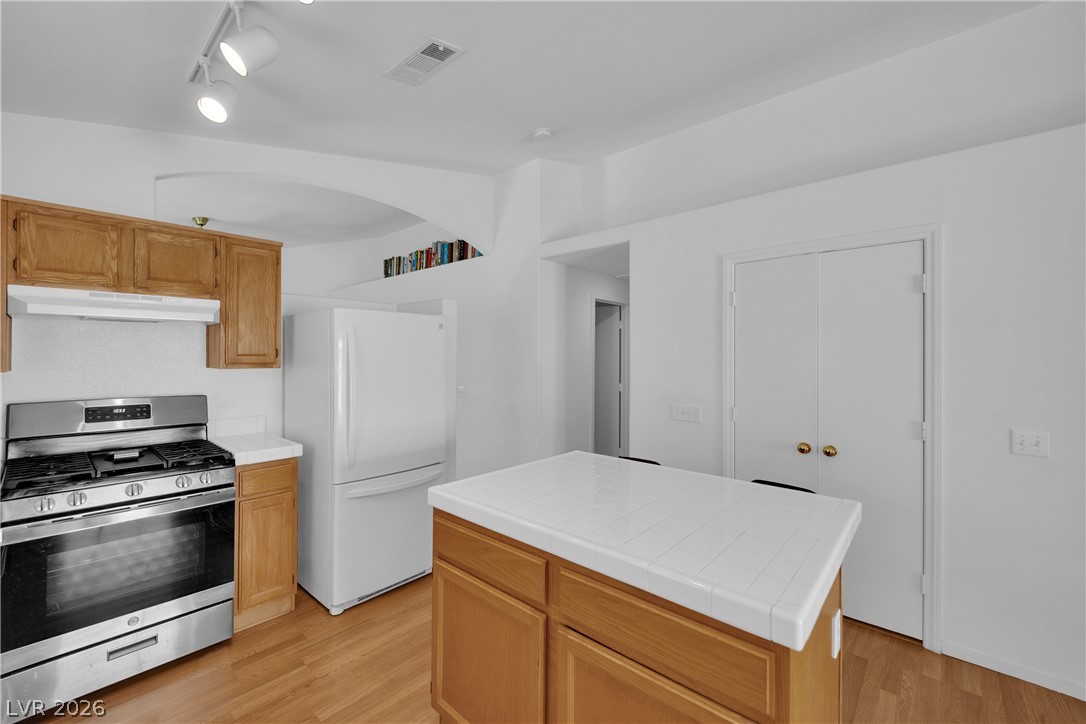 2311 Red Crossbill Lane Las Vegas NV 89142