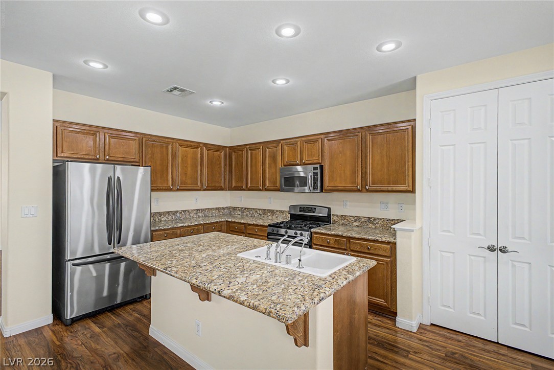 2013 Alamo Heights Avenue North Las Vegas NV 89031