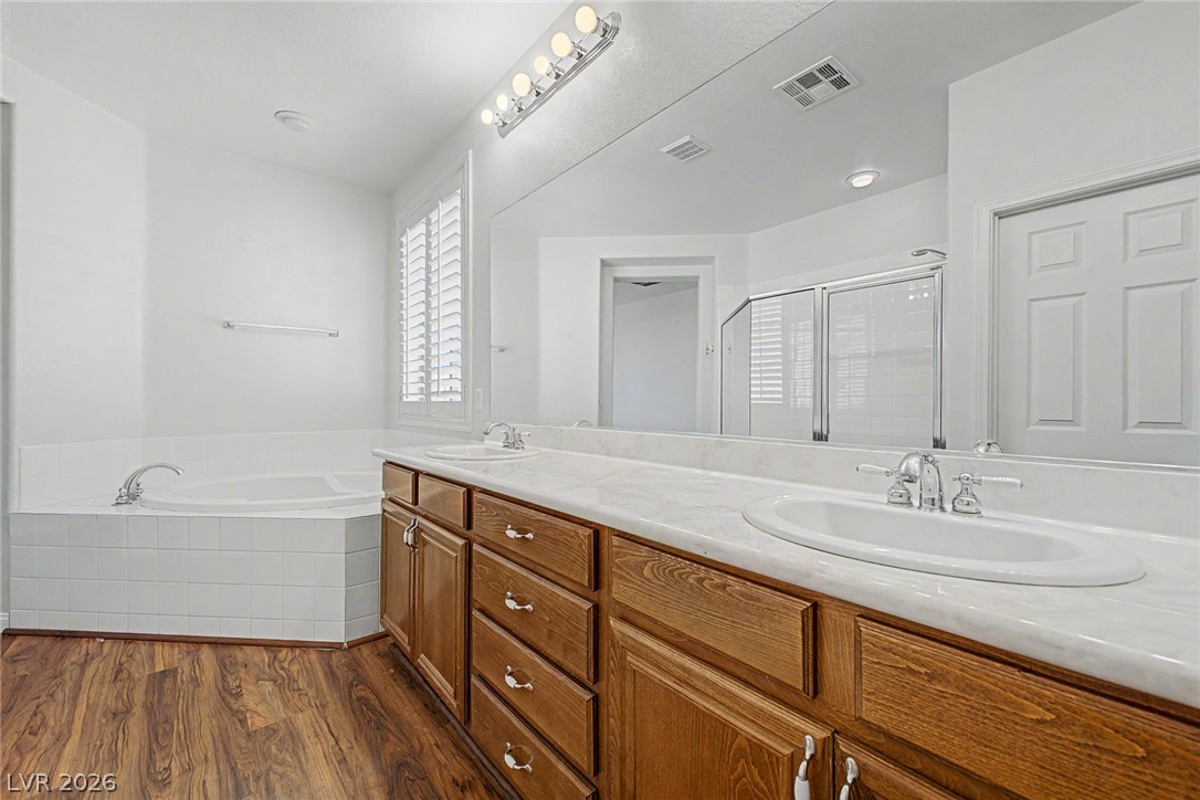 2013 Alamo Heights Avenue North Las Vegas NV 89031