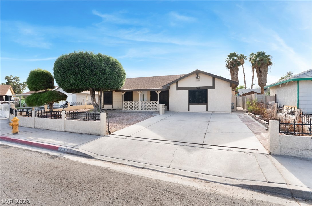 204 Samantha Street Las Vegas NV 89110