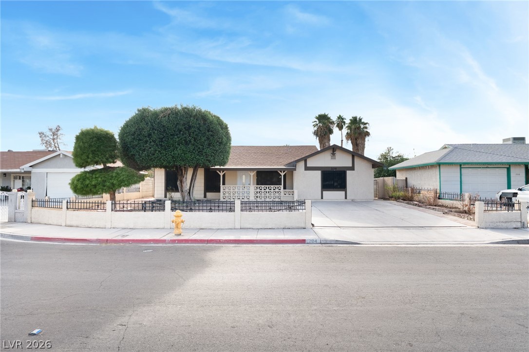 204 Samantha Street Las Vegas NV 89110