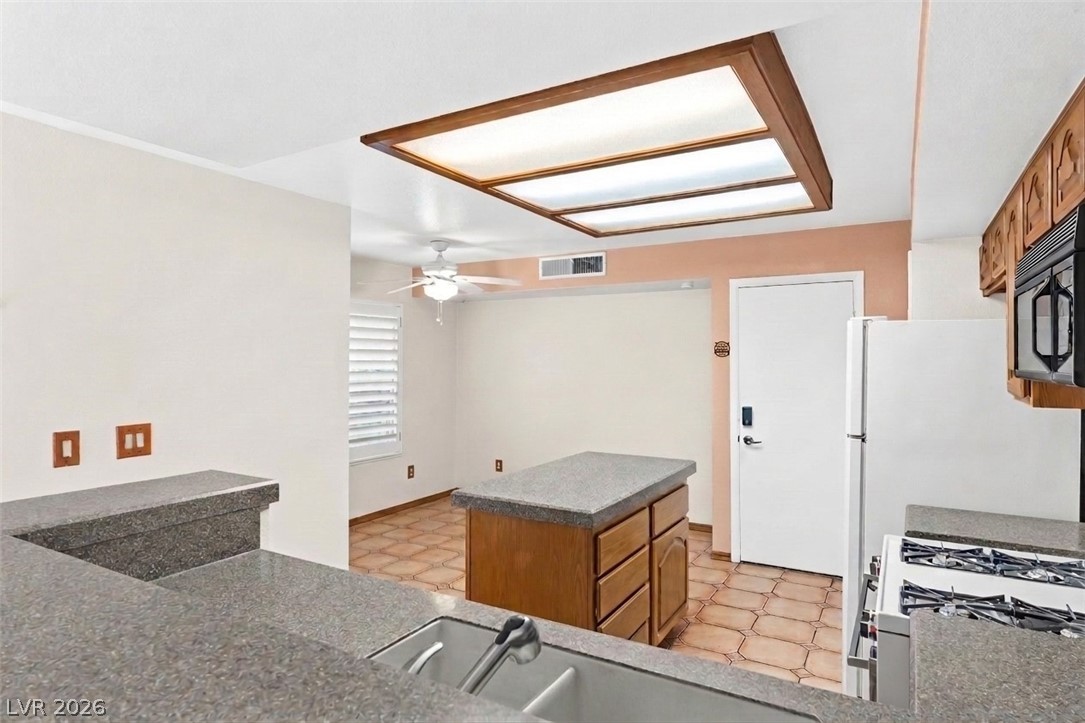 7821 Surfcrest Court Las Vegas NV 89128