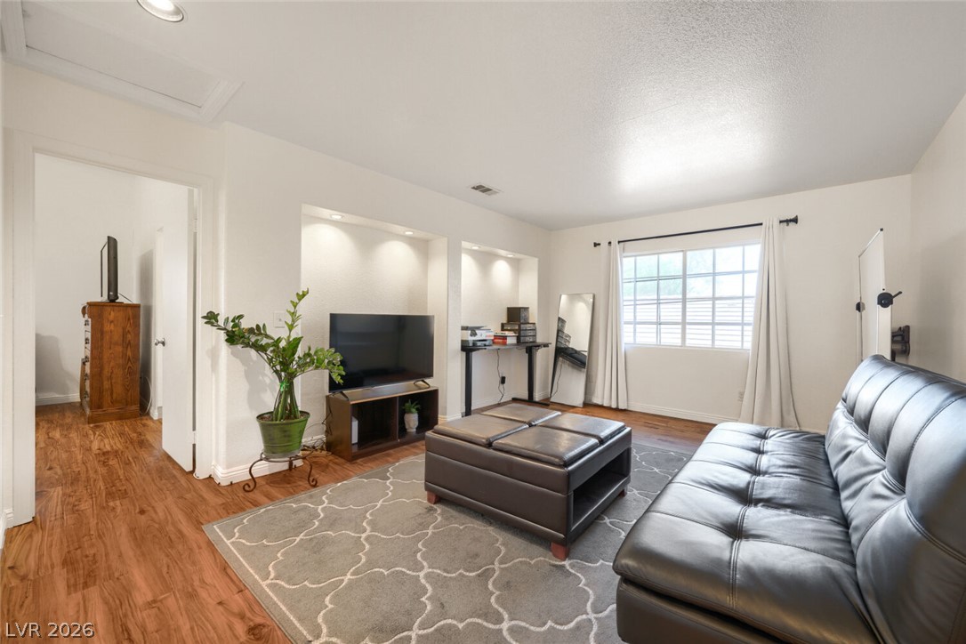 5524 Merriweather Drive Las Vegas NV 89113
