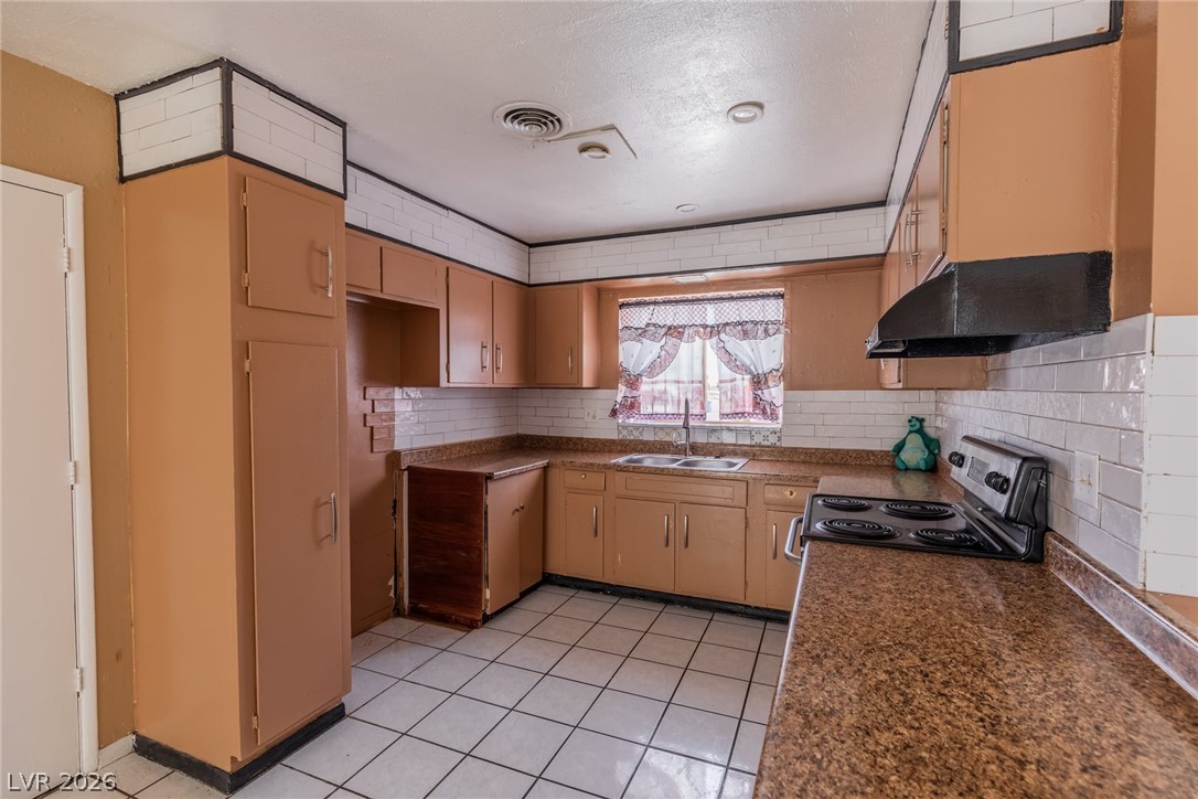 1908 Willoughby Avenue Las Vegas NV 89101