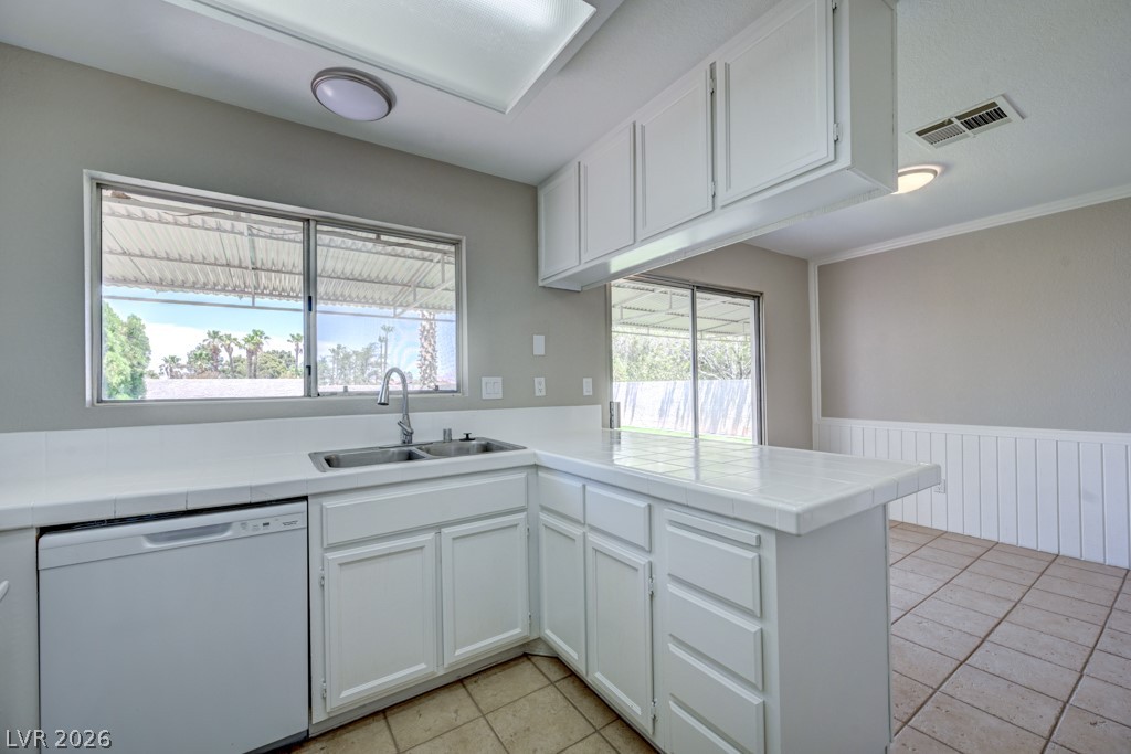 2414 Muirfield Avenue Henderson NV 89074