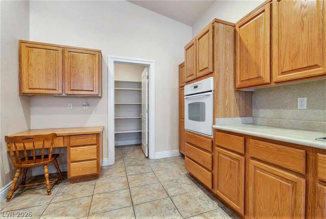 6816 Hazelnut Garden Street Las Vegas NV 89131