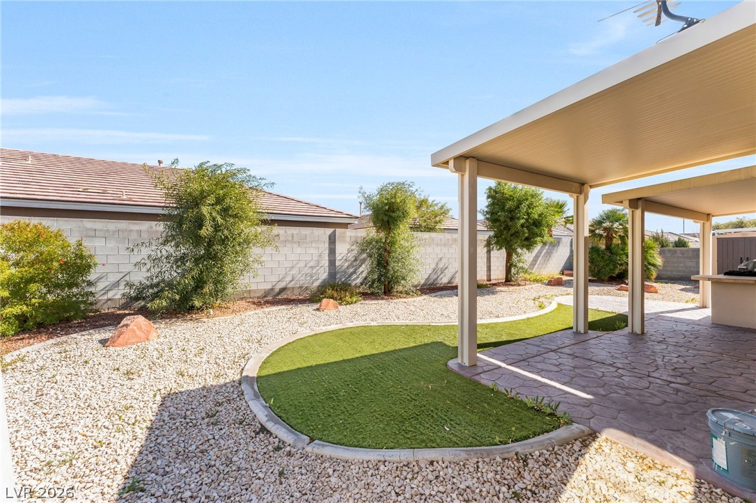6816 Hazelnut Garden Street Las Vegas NV 89131