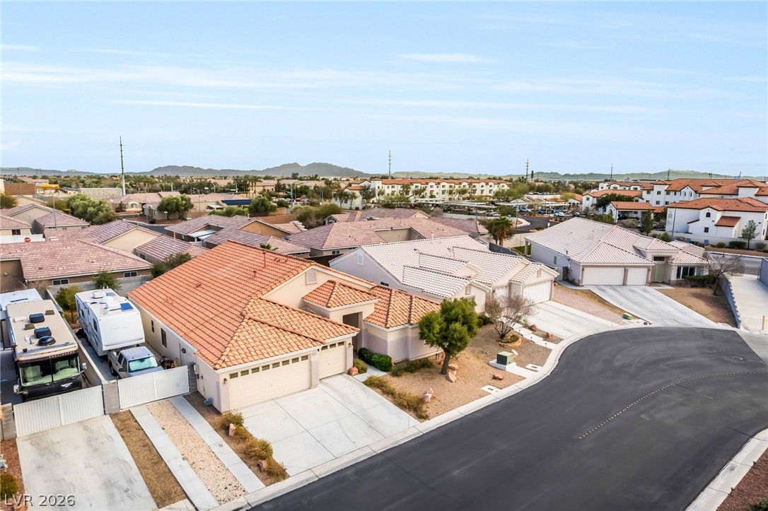 6816 Hazelnut Garden Street Las Vegas NV 89131