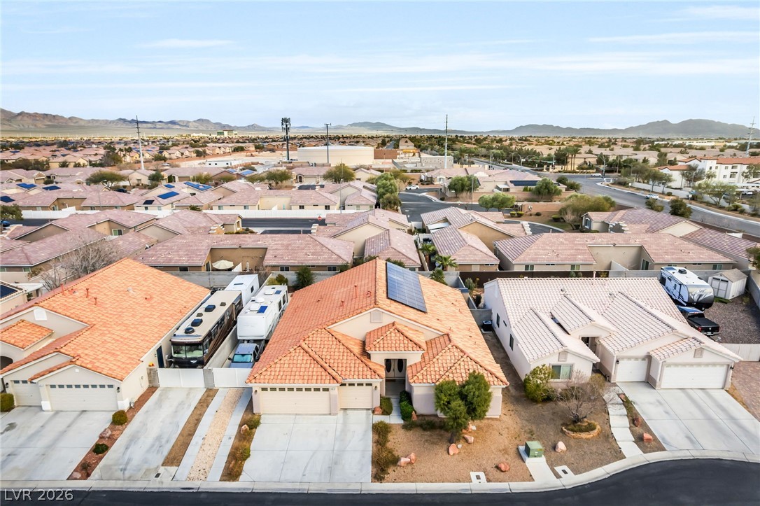 6816 Hazelnut Garden Street Las Vegas NV 89131