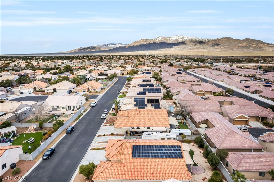6816 Hazelnut Garden Street Las Vegas NV 89131