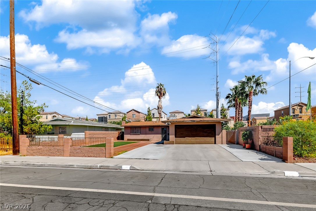 229 Shadow Lane Las Vegas NV 89106