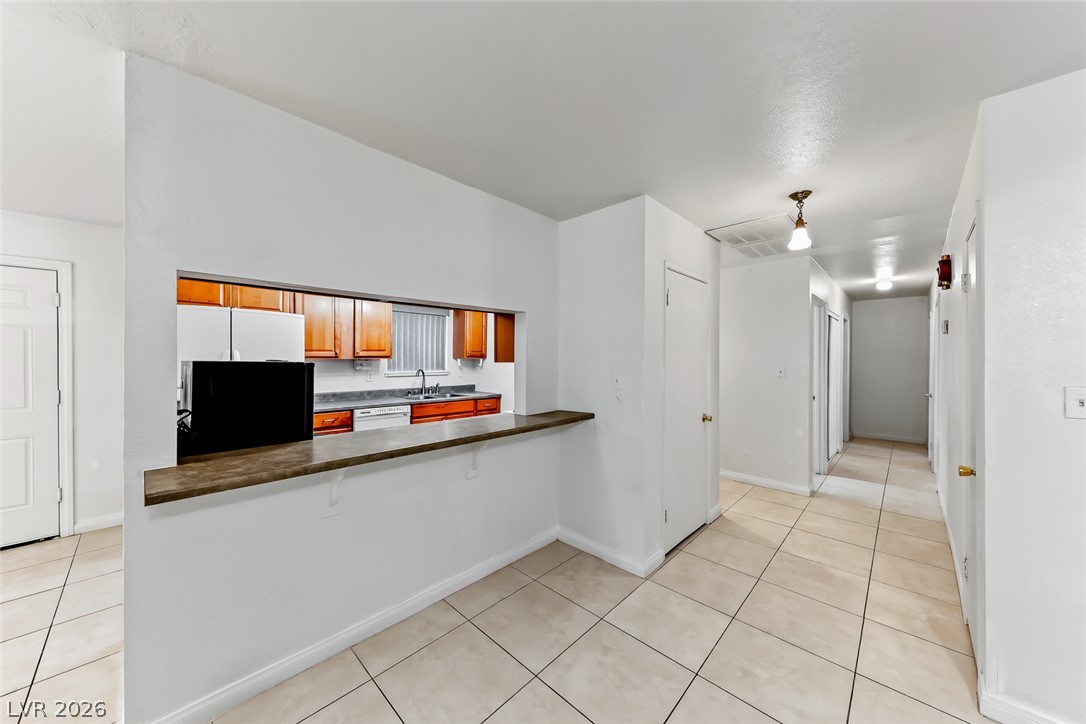 229 Shadow Lane Las Vegas NV 89106