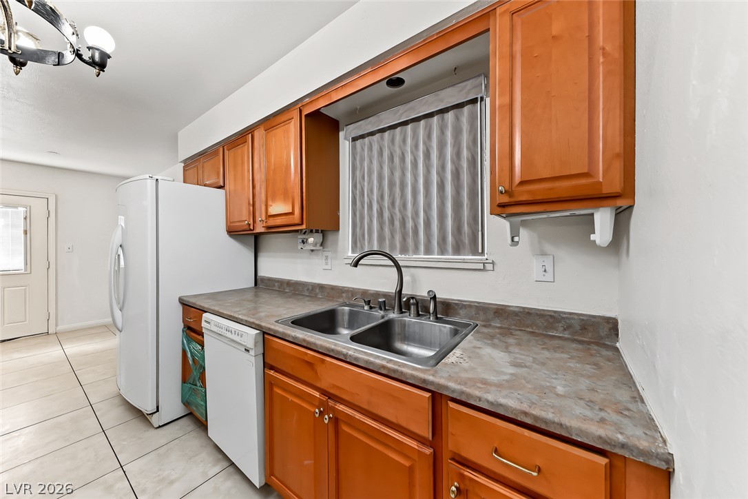 229 Shadow Lane Las Vegas NV 89106
