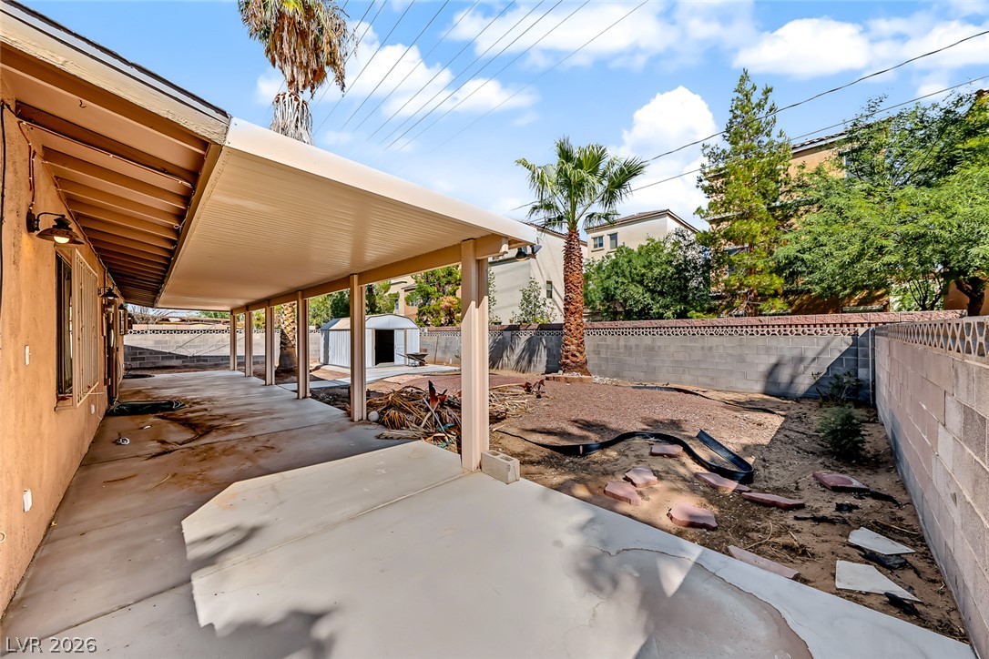 229 Shadow Lane Las Vegas NV 89106