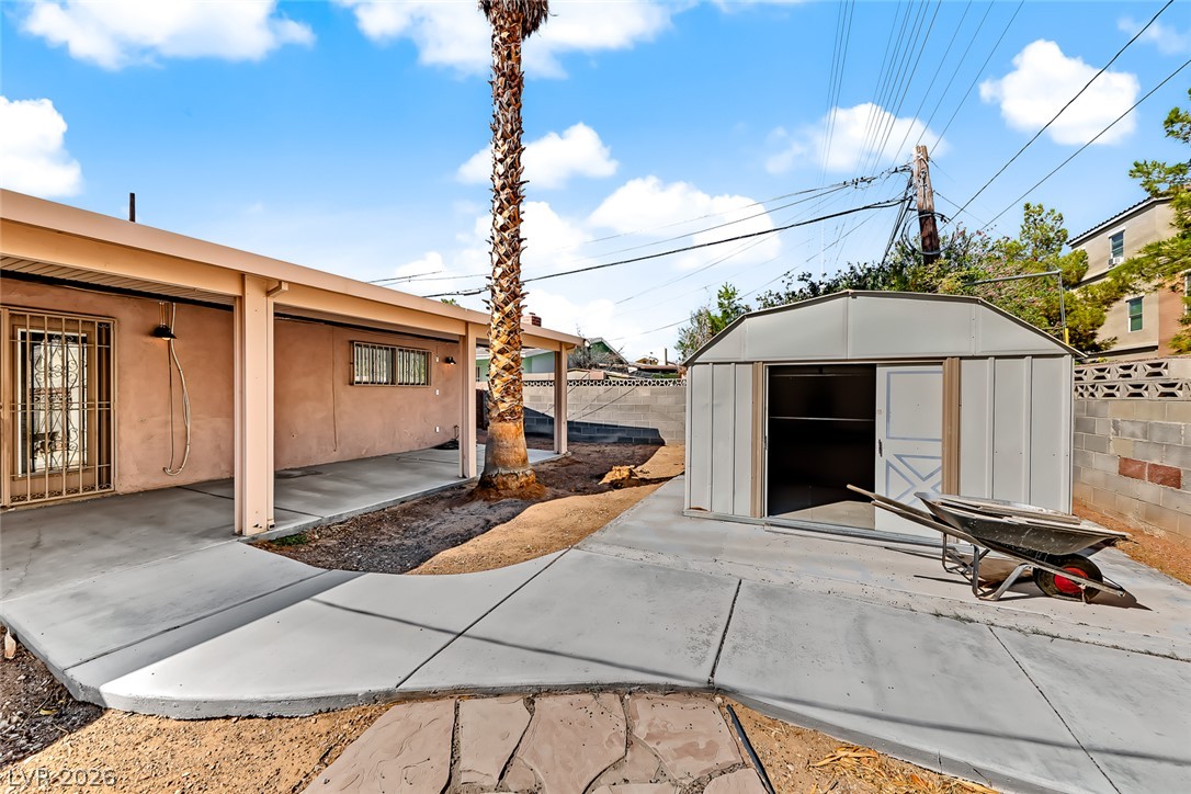 229 Shadow Lane Las Vegas NV 89106