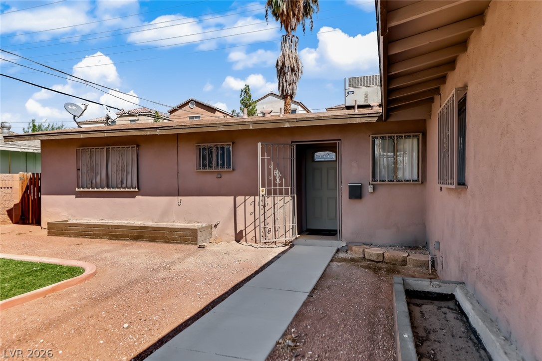 229 Shadow Lane Las Vegas NV 89106