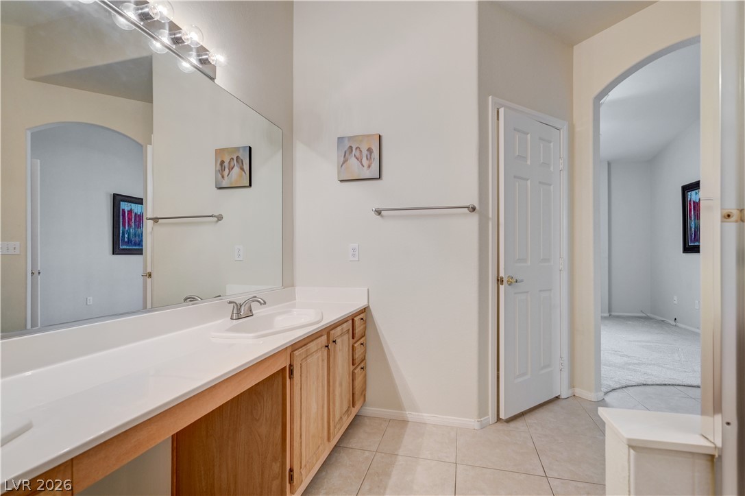 8792 Crystal Port Avenue Las Vegas NV 89147