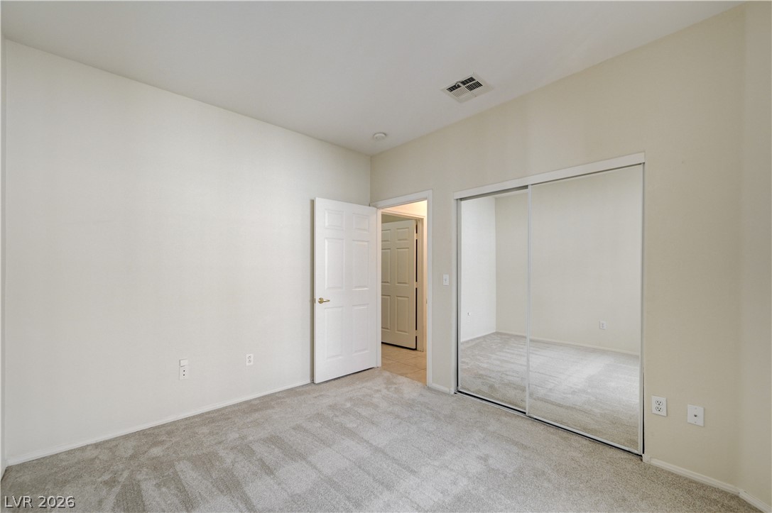 8792 Crystal Port Avenue Las Vegas NV 89147
