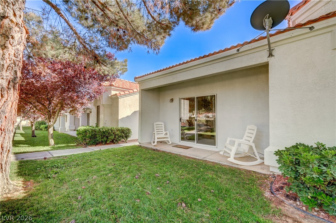8792 Crystal Port Avenue Las Vegas NV 89147