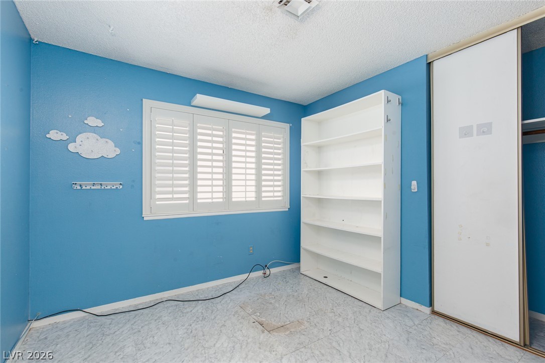 2709 Yardley Street Las Vegas NV 89102