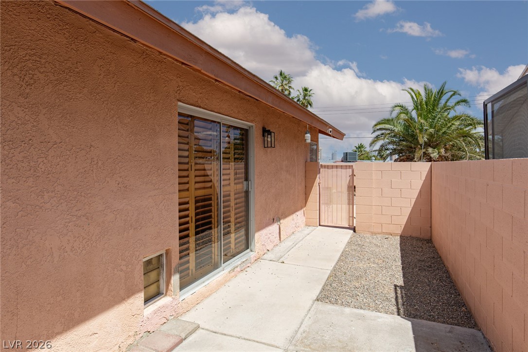 2709 Yardley Street Las Vegas NV 89102