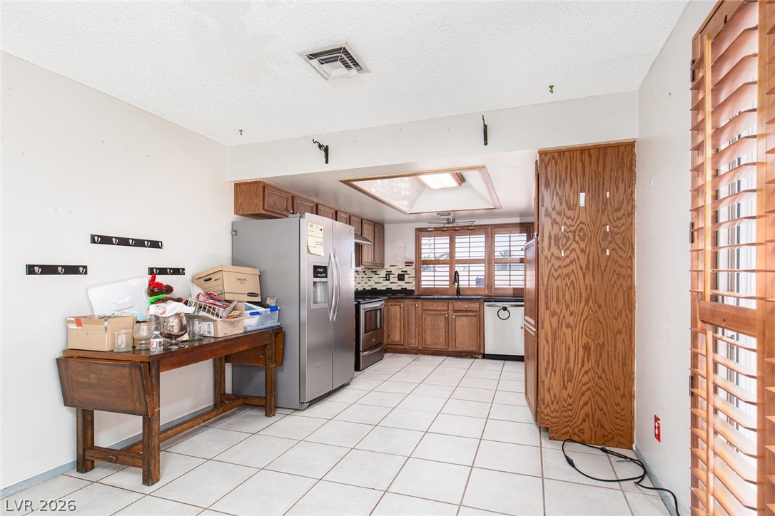 2709 Yardley Street Las Vegas NV 89102