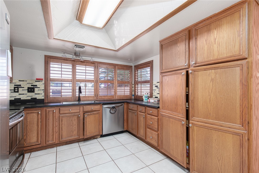 2709 Yardley Street Las Vegas NV 89102