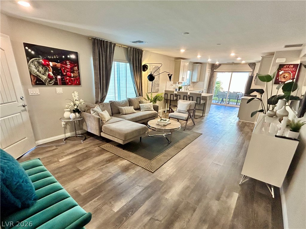 6594 Secret Grove Avenue Las Vegas NV 89130