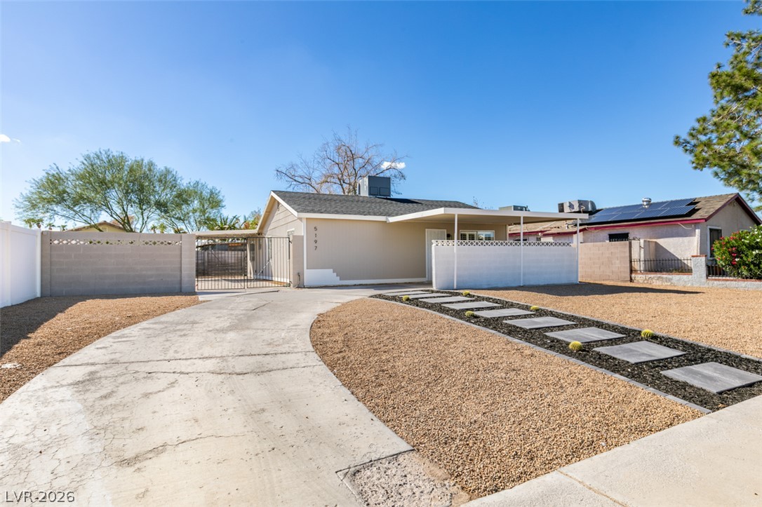 5197 Andover Drive Las Vegas NV 89122