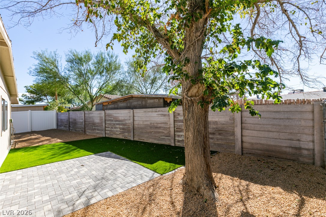 5197 Andover Drive Las Vegas NV 89122