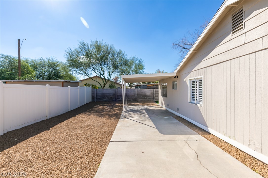 5197 Andover Drive Las Vegas NV 89122