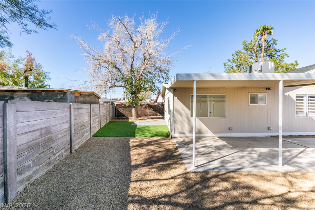 5197 Andover Drive Las Vegas NV 89122
