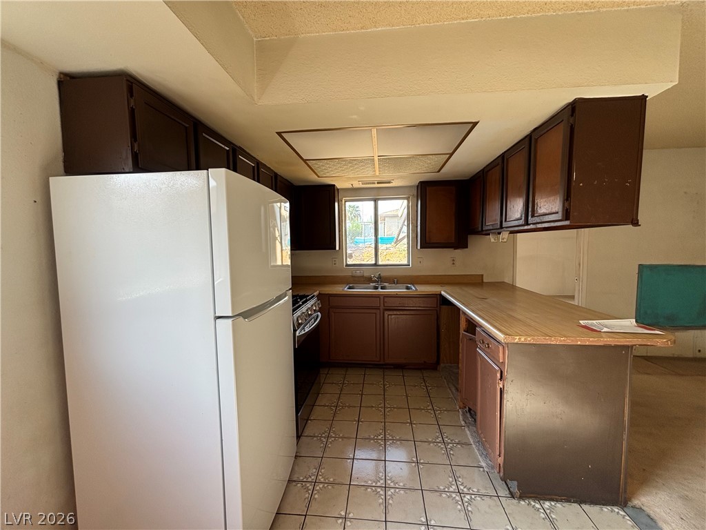 528 Close Avenue Henderson NV 89011