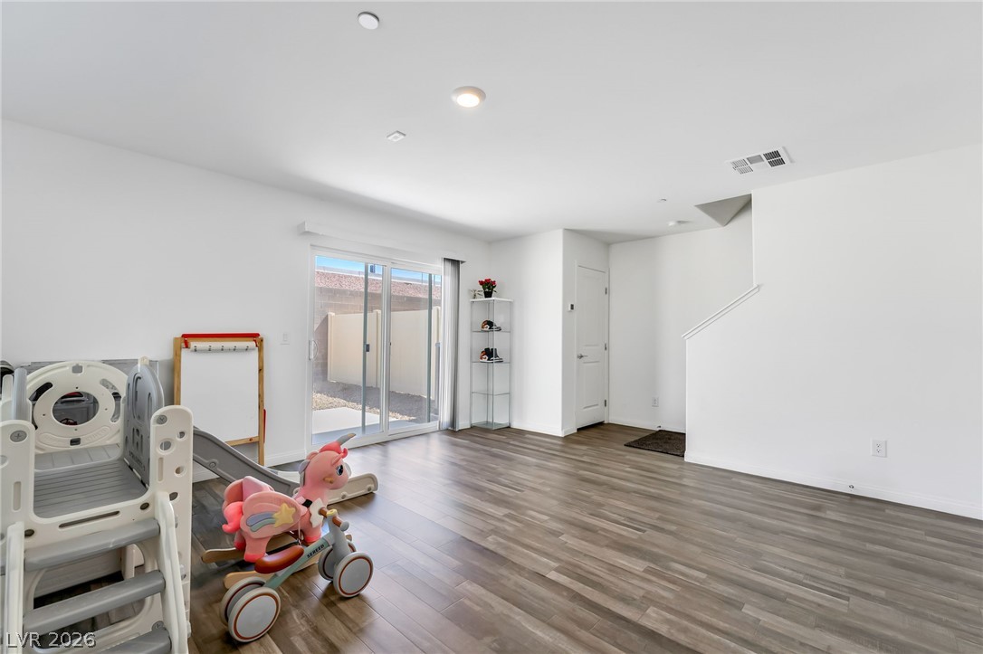 2775 Atomic Tangerine Way 1 Las Vegas NV 89183