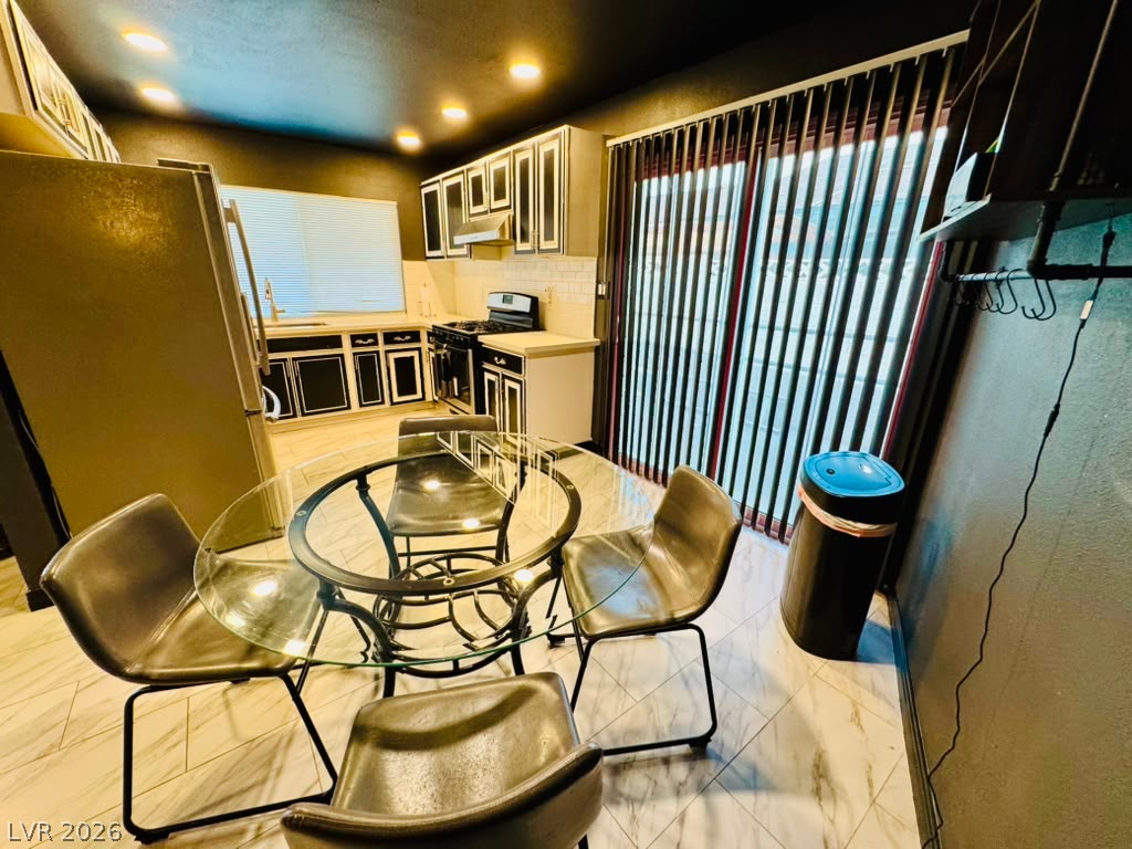 4672 Newton Drive Las Vegas NV 89121