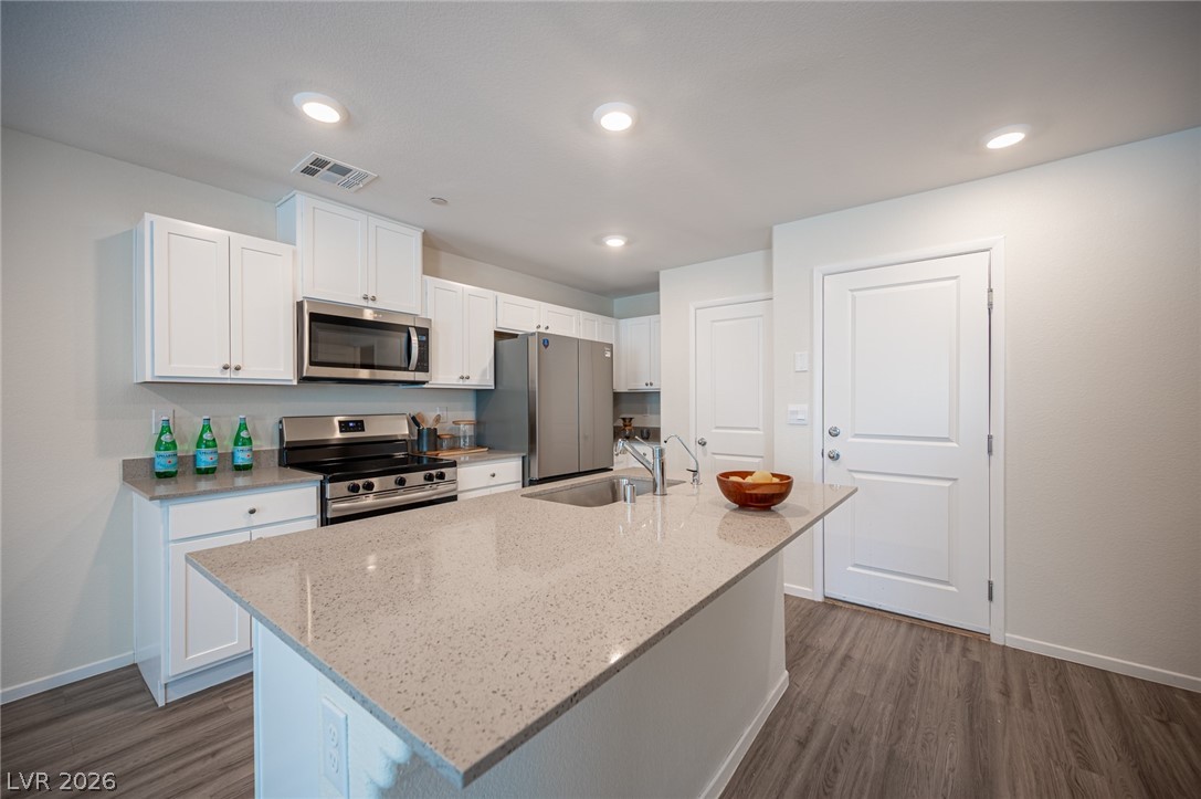 9937 Bumblebee Hills Street Las Vegas NV 89141