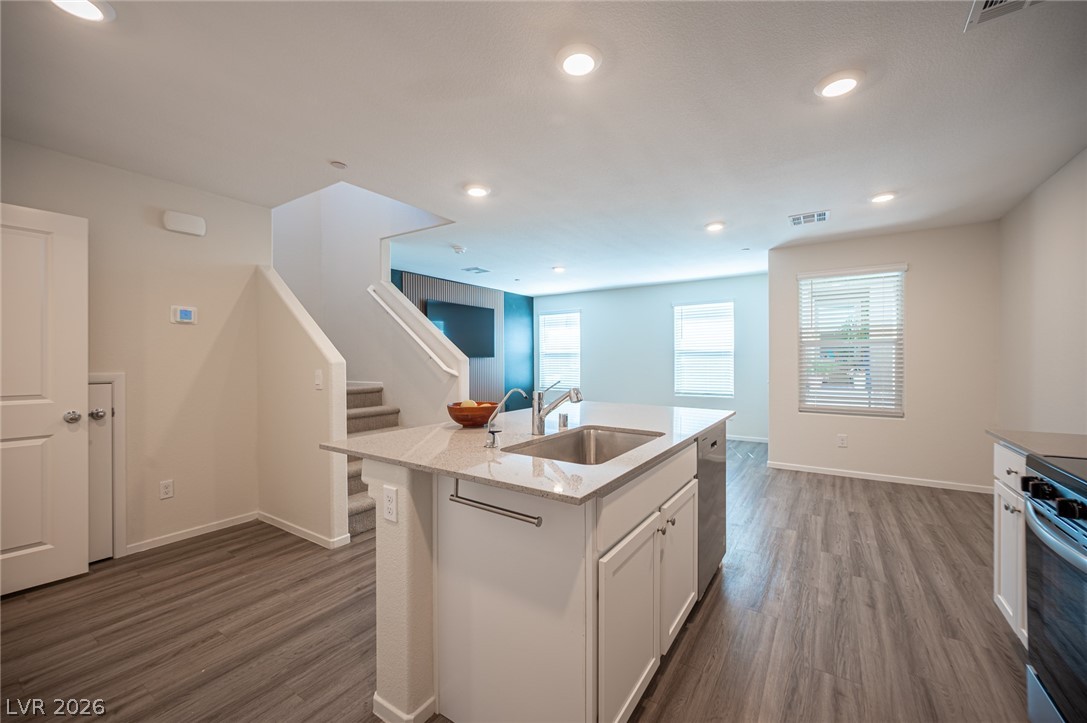 9937 Bumblebee Hills Street Las Vegas NV 89141