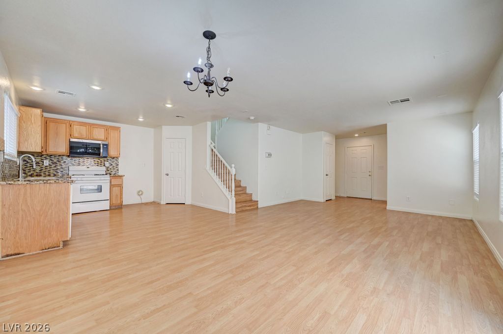 7242 Forefather Street Las Vegas NV 89148