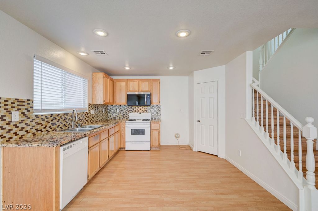 7242 Forefather Street Las Vegas NV 89148