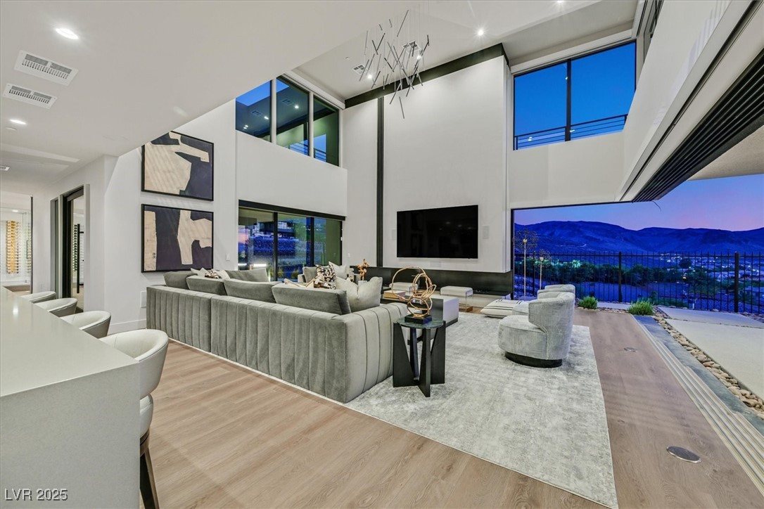 807 Magnum Cliff Court Henderson NV 89012