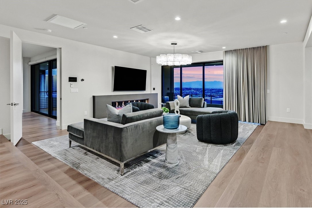 807 Magnum Cliff Court Henderson NV 89012
